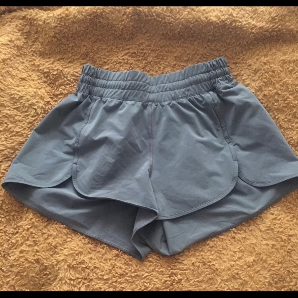 Lululemon green shorts